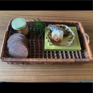 *SOLD* Vintage woven wicker serving tray with handles